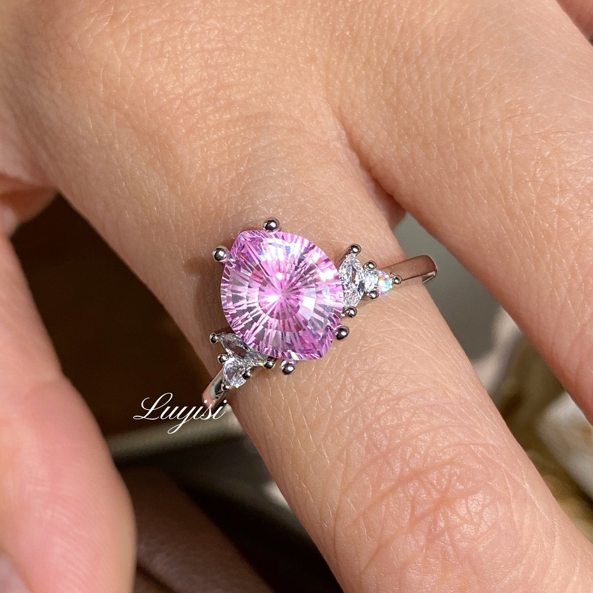 Firework Cut Simulated Moissanite Ring For Women, Light Luxury Niche Design Simulated Diamond Engagement Ring