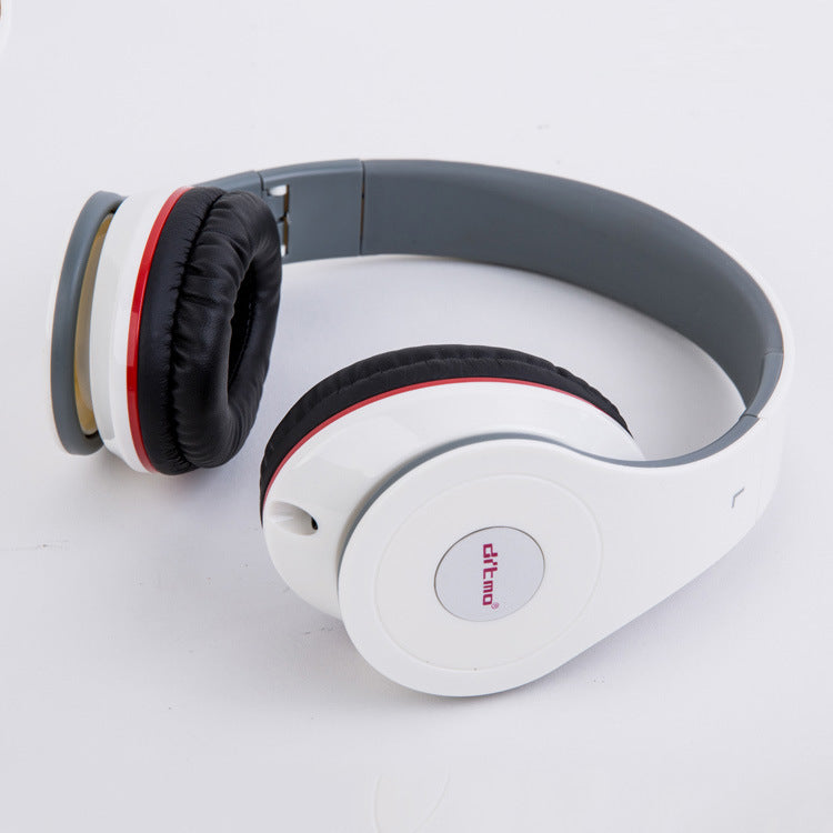 Casque de gaming filaire : basses puissantes, commande filaire intégrée, universel pour ordinateur et téléphone portable.