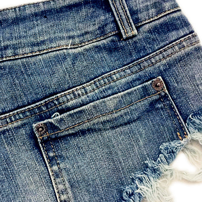 Short "Urban Edge" Denim Taille Basse Déchiré