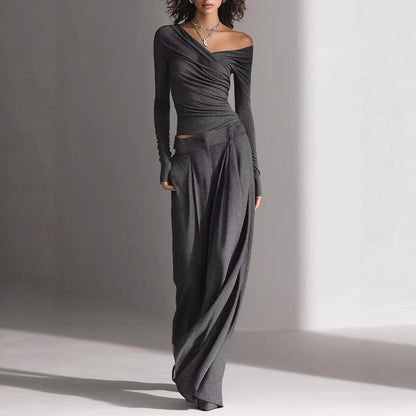 Ensemble décontracté pour femme : pantalon et haut à manches longues.