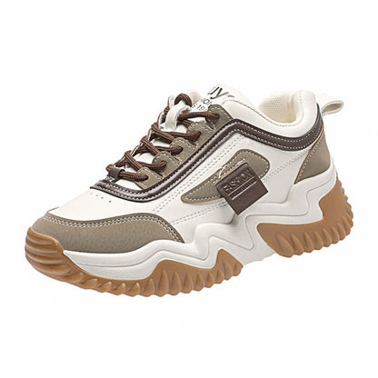 Nouvelles chaussures de sport pour femme avec lacets de couleur contrastée.