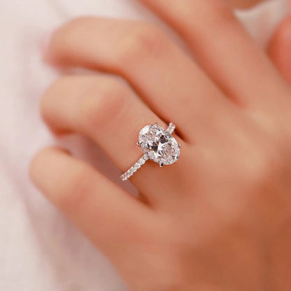 Luxury Oval Cut Solitaire Engagement Ring, Sparkling Cubic Zirconia Wedding Band For Bridal