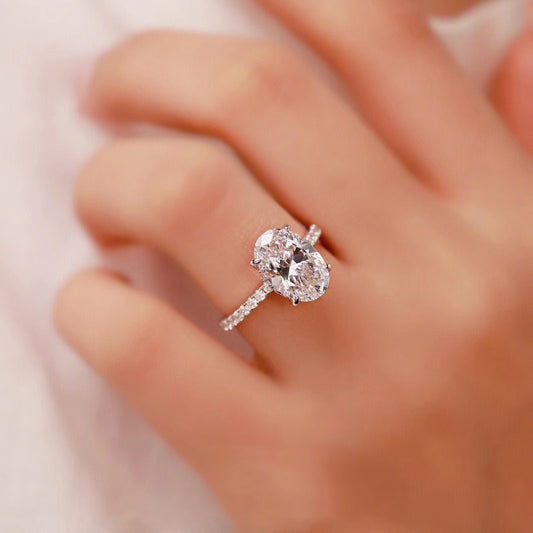 Luxury Oval Cut Solitaire Engagement Ring, Sparkling Cubic Zirconia Wedding Band For Bridal