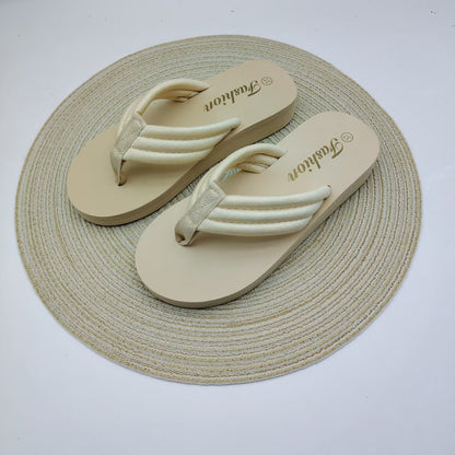 Tongs à talons ultra-hauts pour femme : nouveau style d'été avec semelles compensées antidérapantes.