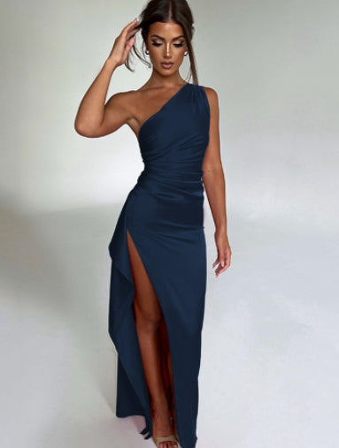 Robe d'été élégante et moulante en satin uni à une épaule et dos nu fendue, sexy et raffinée, pour femme
