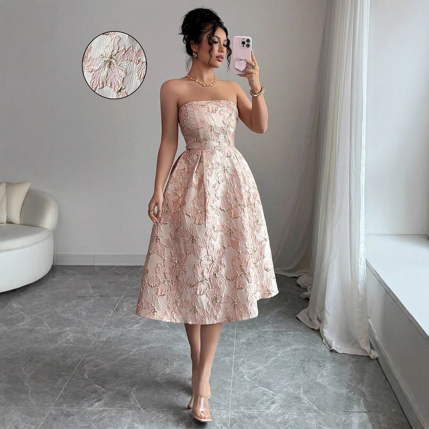 Robe "Parisian Chic" Coupe Ajustée Elegante