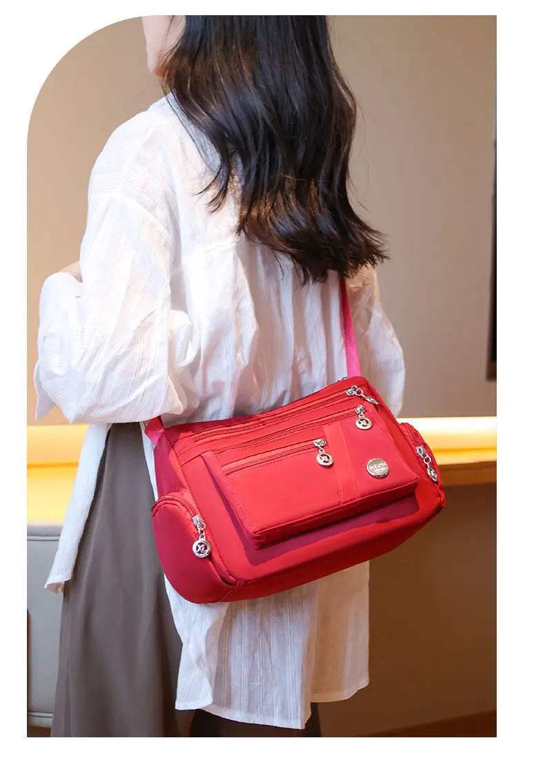 Sac à Bandoulière Polyvalent en Nylon – Confort &amp; Résistance