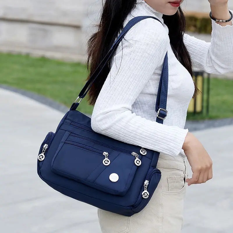 Sac à Bandoulière Polyvalent en Nylon – Confort &amp; Résistance