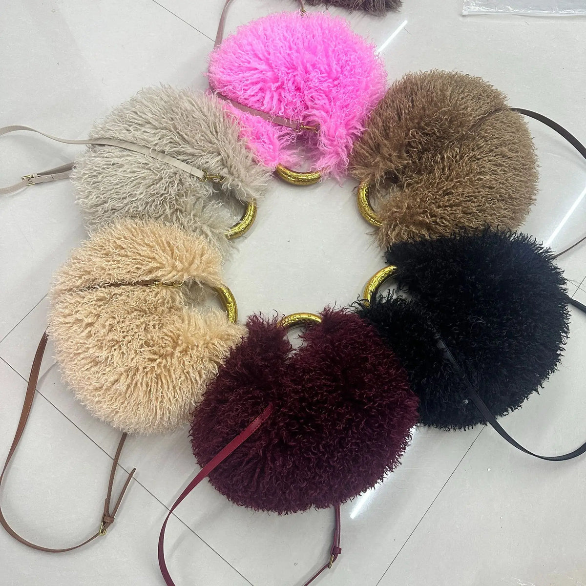 Cabas en Fausse Fourrure – Style Tendance Y2K