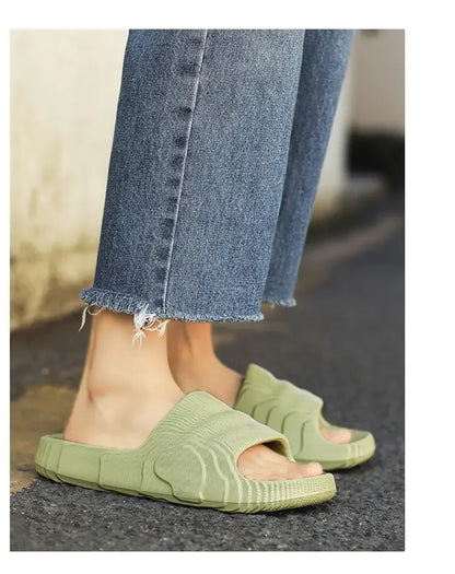 Claquettes d'Extérieur Souples en EVA – Style Minimaliste, Confort &amp; Résistance