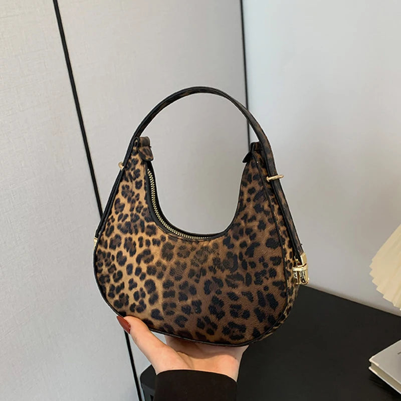 Yogodlns Hobo Bag - Trendy Animal Print