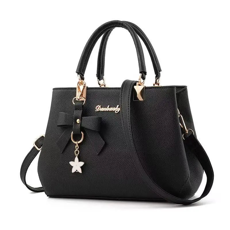 "Shell" Shoulder & Crossbody Bag – Chic & Functional Korean Design