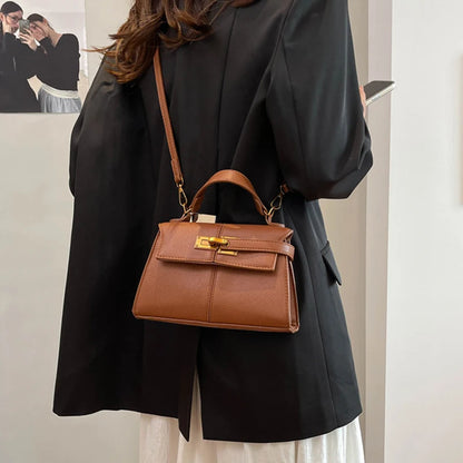 Brand Luxury Trapezoidal Clutch Bag Hardware Lock Design Square Bag Fashion Shoulder Handbag Crossbody Women Evening Clutches