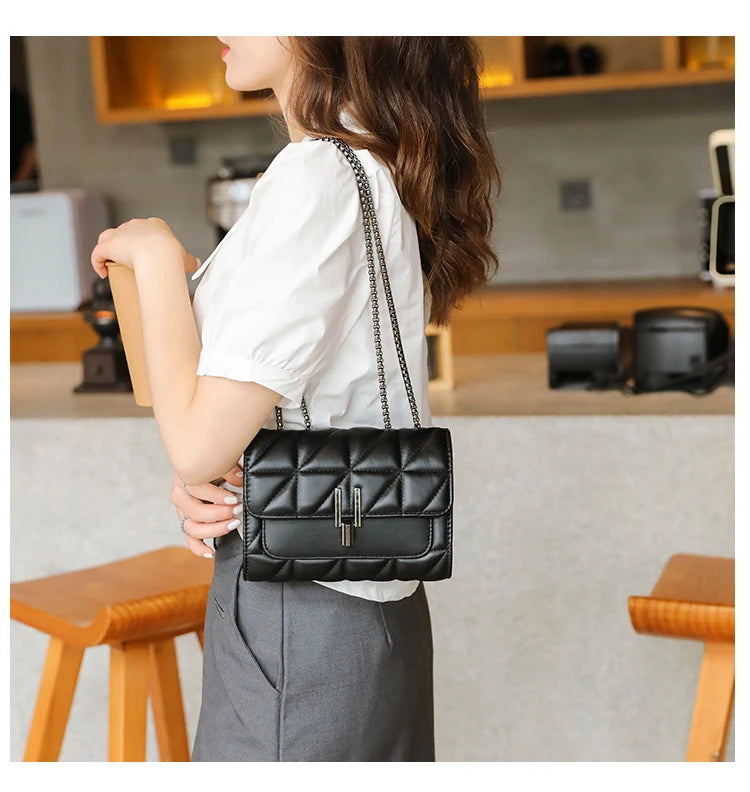 Black Luxury Handbags And Purse Women PU Leather Messenger Shoulder Bag Plaid Female Crossbody Bag Tassel Quilted Brand