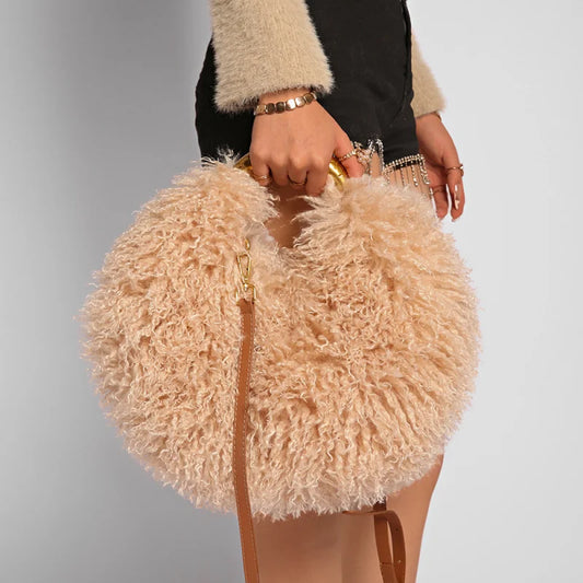 Cabas en Fausse Fourrure – Style Tendance Y2K