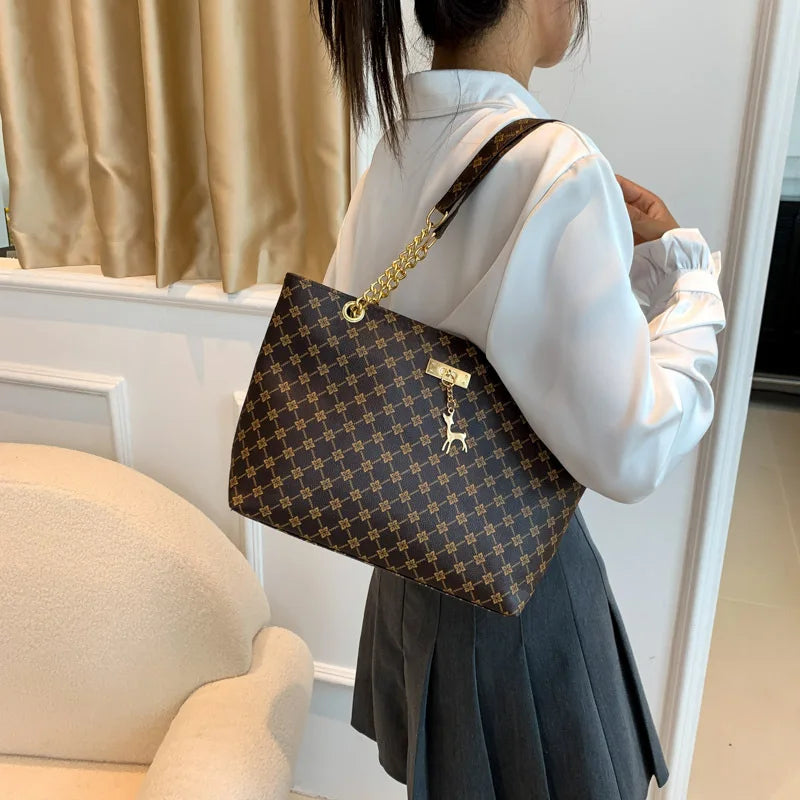 Versatile Casual Tote Bag – An Everyday Must-Have
