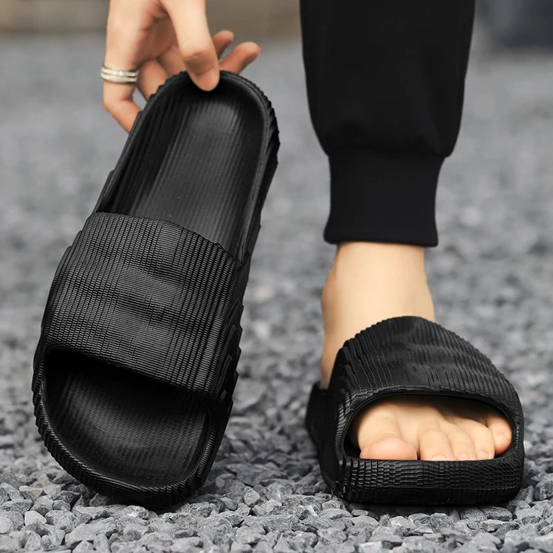 Claquettes d'Extérieur Souples en EVA – Style Minimaliste, Confort &amp; Résistance