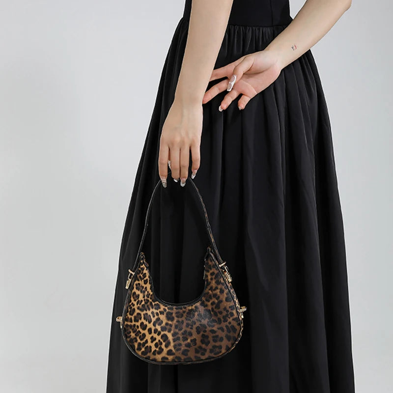Yogodlns Hobo Bag - Trendy Animal Print