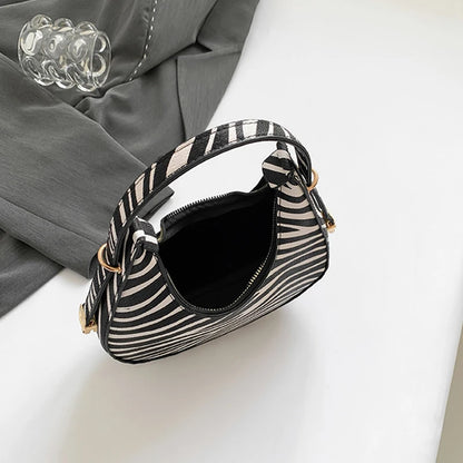 Yogodlns Hobo Bag - Trendy Animal Print