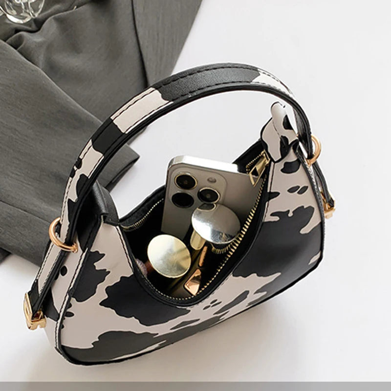 Yogodlns Hobo Bag - Trendy Animal Print