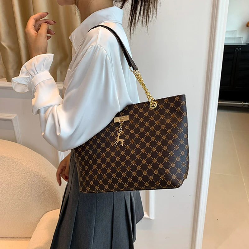 Versatile Casual Tote Bag – An Everyday Must-Have