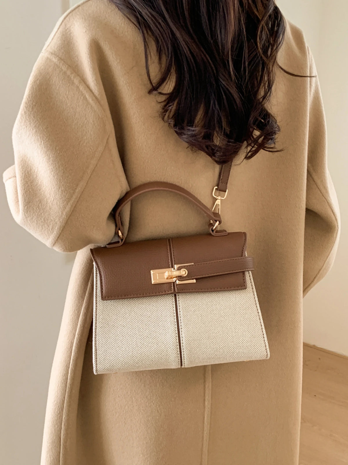 Elegant Versatile Ladies Crossbody Bag Handbag  Bag Fashionable Outgoing Small Handle Bag Commuting Style Detachable Strap
