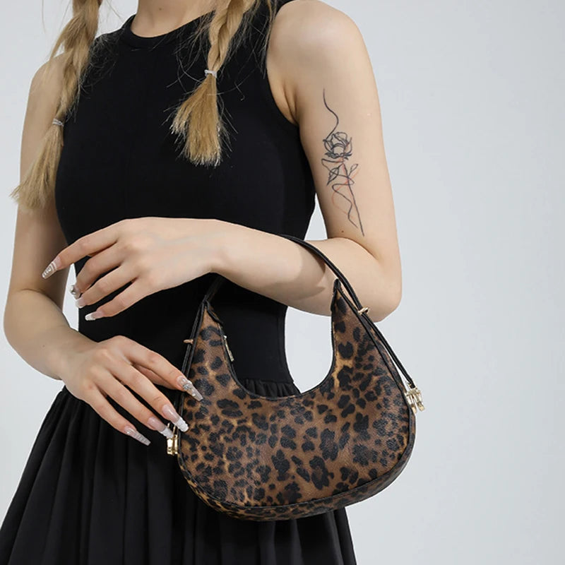 Yogodlns Hobo Bag - Trendy Animal Print