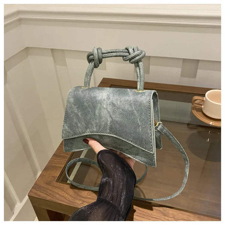 Fashionable Women's Shoulder Bag Pure Color Trendy Crossbody Bag Simple Casual Diagonal Bag Small Square Bags for Autumn bolsos