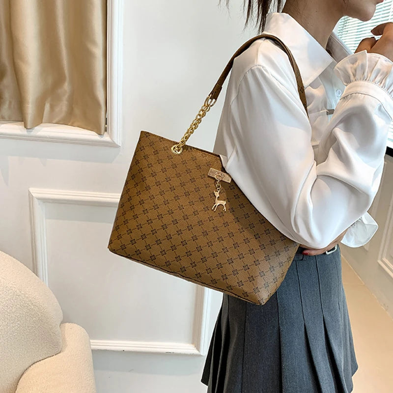 Versatile Casual Tote Bag – An Everyday Must-Have