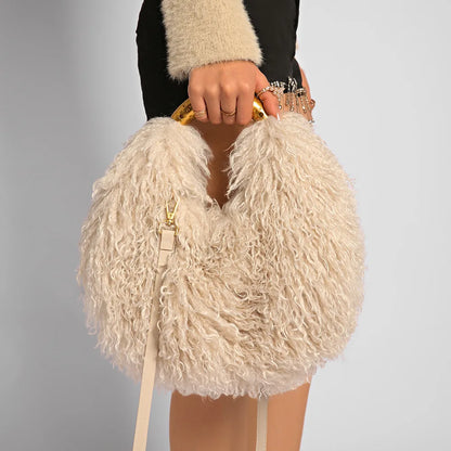 Cabas en Fausse Fourrure – Style Tendance Y2K