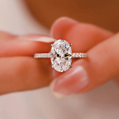 Luxury Oval Cut Solitaire Engagement Ring, Sparkling Cubic Zirconia Wedding Band For Bridal