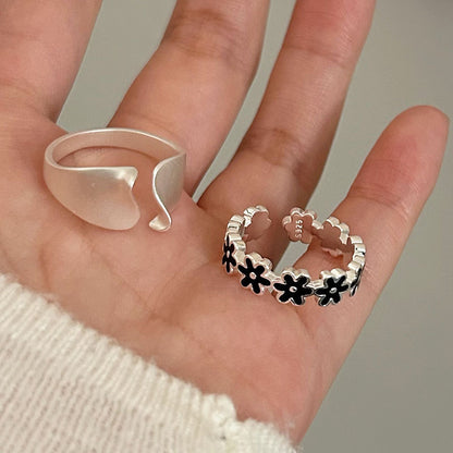 S925 Sterling Silver Niche Black Flower Ring For Women, Cool Tone Frosted Irregular Design, Delicate & Versatile Minimalist Index Finger Ring