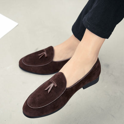 Mocassins Slip-On en Daim avec Détails Pompons