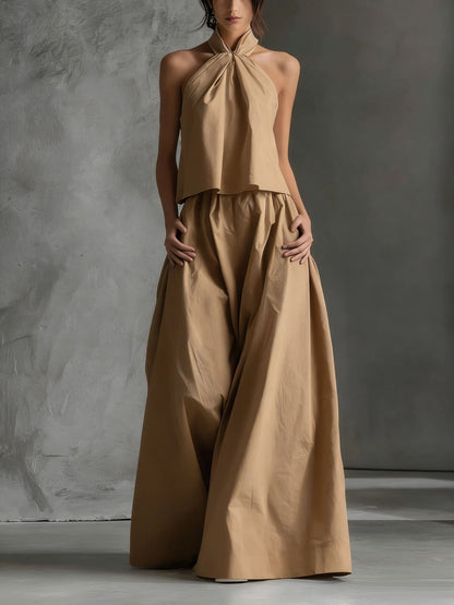 Ensemble deux pièces : haut sans manches ample et pantalon large.